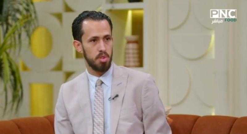 محام: الأم لا يحق لها فتح حساب بنكي لأولادها في هذه الحالة